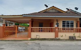 Adeeba Homestay